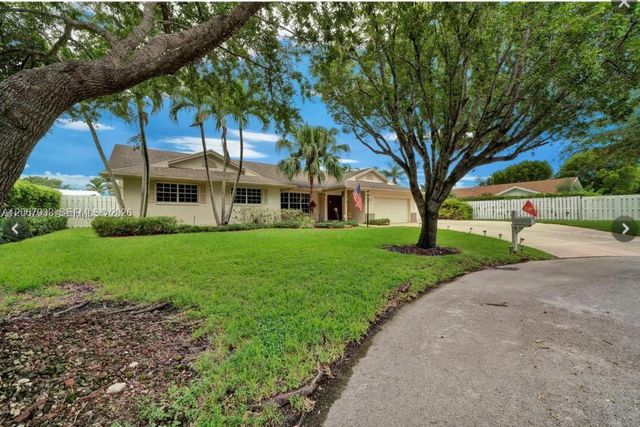 14750 SW 152nd Court, Miami, FL 33196
