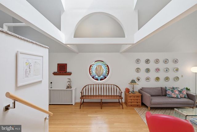 6411 33RD ST NW, Washington, DC 20015