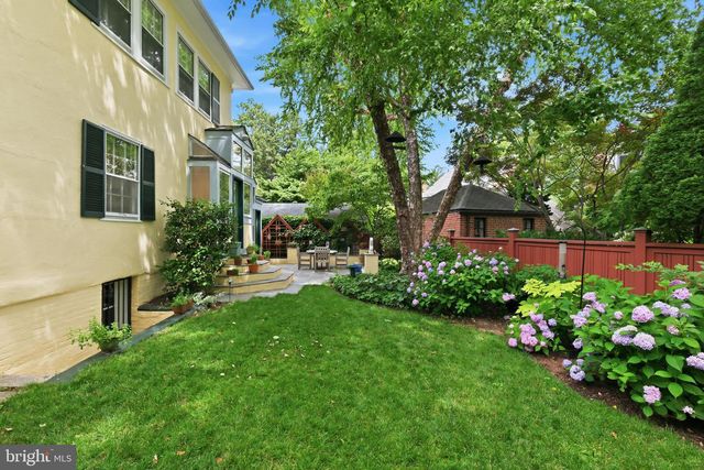 6411 33RD ST NW, Washington, DC 20015