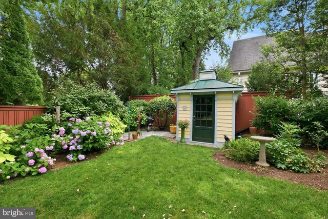 6411 33RD ST NW, Washington, DC 20015