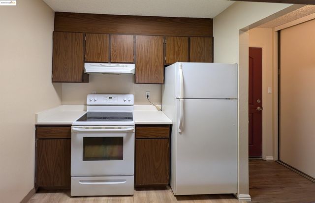 1457 N Camino Alto 214, Vallejo, CA 94589