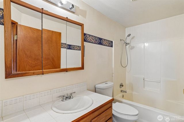 27821 SE 197th Street, Maple Valley, WA 98038