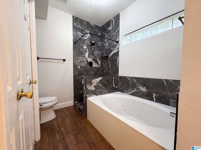1900 STONE BROOK LANE, Birmingham, AL 35242