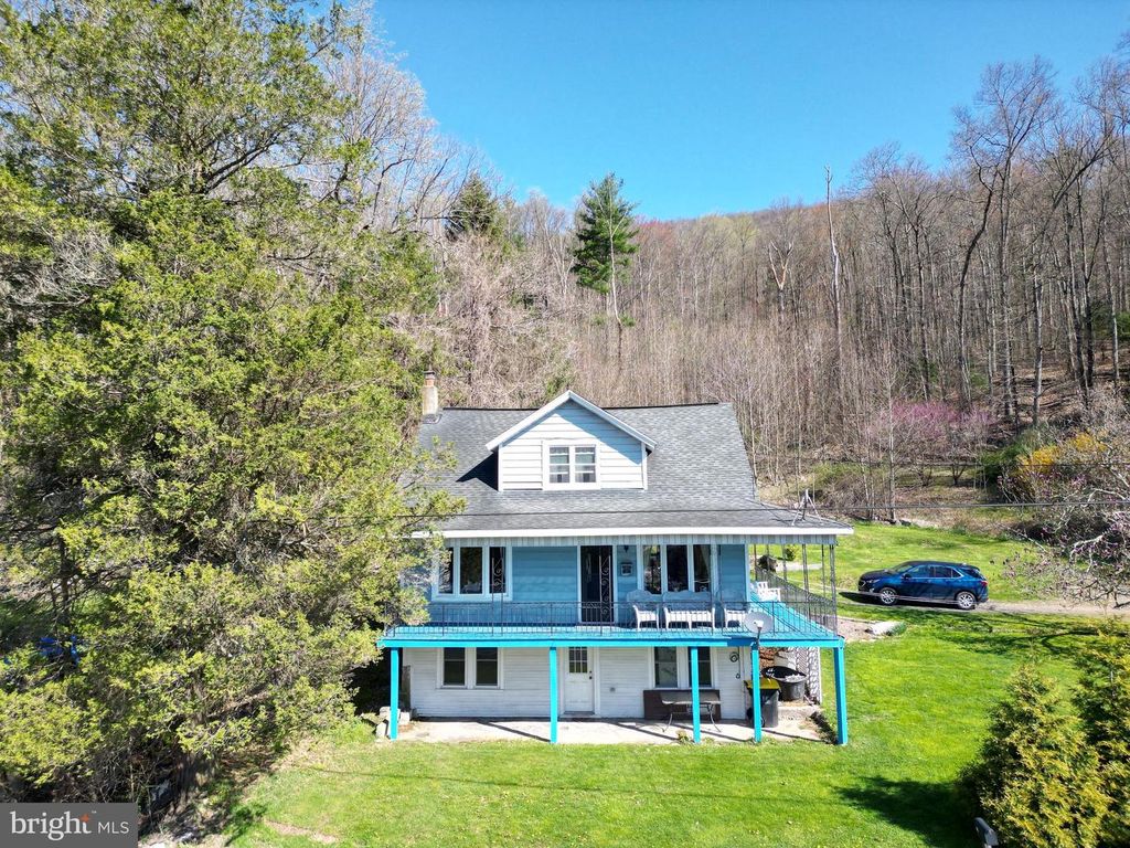 690 HIGH RD, Ashland, PA 17921
