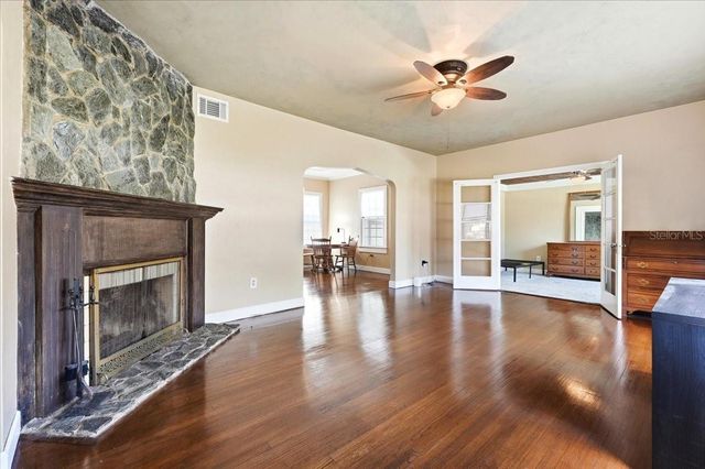 624 AVENUE A NE, Winter Haven, FL 33881