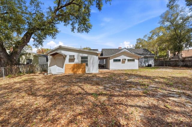 624 AVENUE A NE, Winter Haven, FL 33881