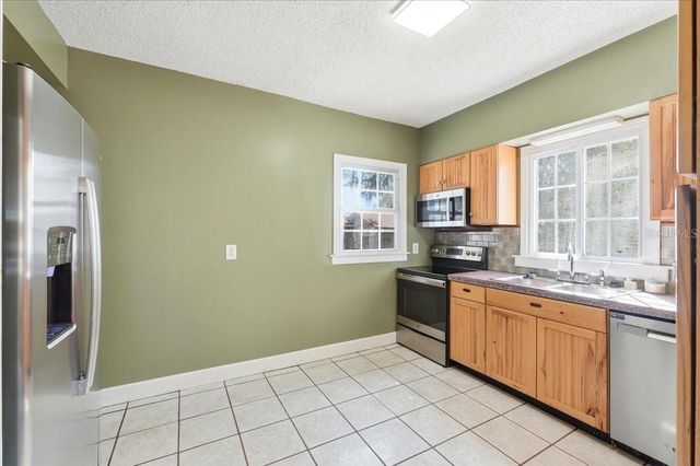 624 AVENUE A NE, Winter Haven, FL 33881