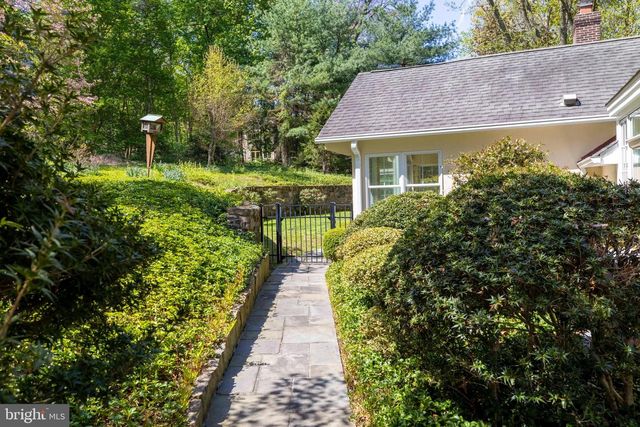 904 ANDORRA RD, Lafayette Hill, PA 19444