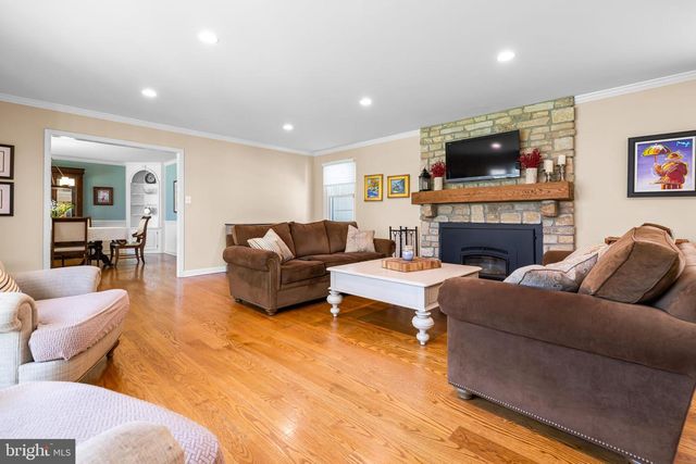 904 ANDORRA RD, Lafayette Hill, PA 19444