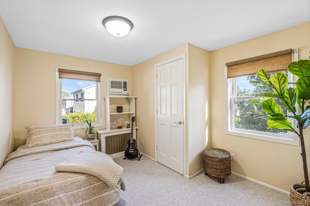 256 Garfield Avenue, Mineola, NY 11501