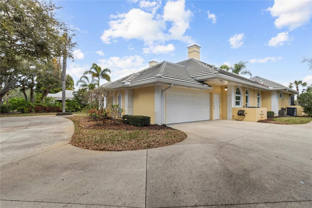 Image 53 of property listing at 1 N CAYMAN ISLES BOULEVARD, Englewood, FL 34223