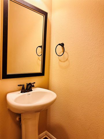 18501 Bassano Ave, Pflugerville, TX 78660