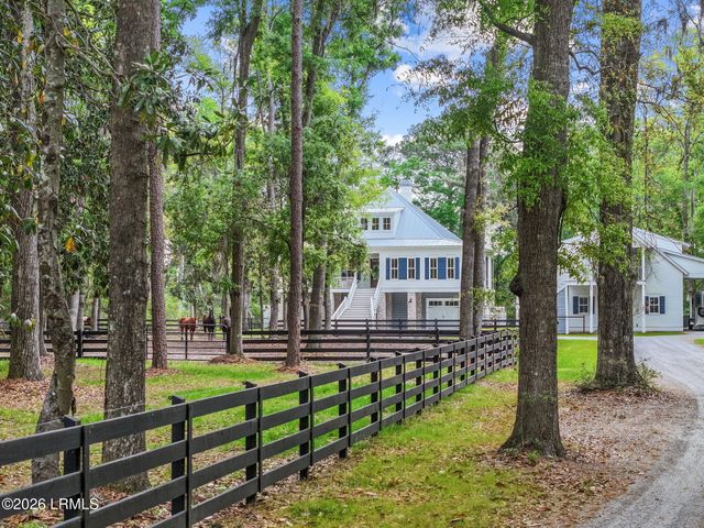 540 Sams Point Road, Beaufort, SC 29907