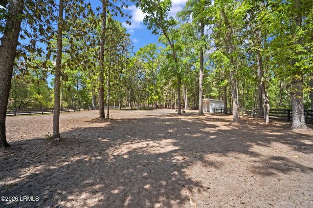 540 Sams Point Road, Beaufort, SC 29907