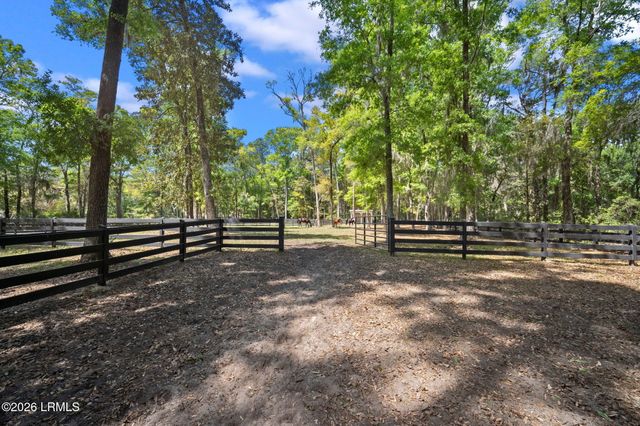 540 Sams Point Road, Beaufort, SC 29907