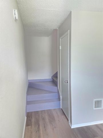 1218 1st Avenue N, Texas City, TX 77590