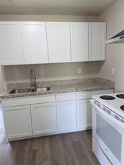 1218 1st Avenue N, Texas City, TX 77590