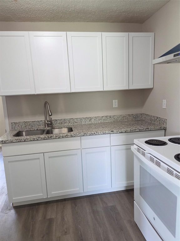 1218 1st Avenue N, Texas City, TX 77590