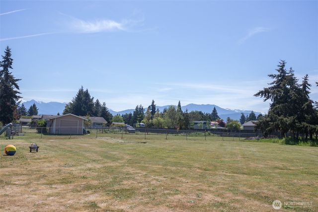 11 Stone Road, Sequim, WA 98382