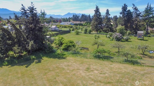 11 Stone Road, Sequim, WA 98382