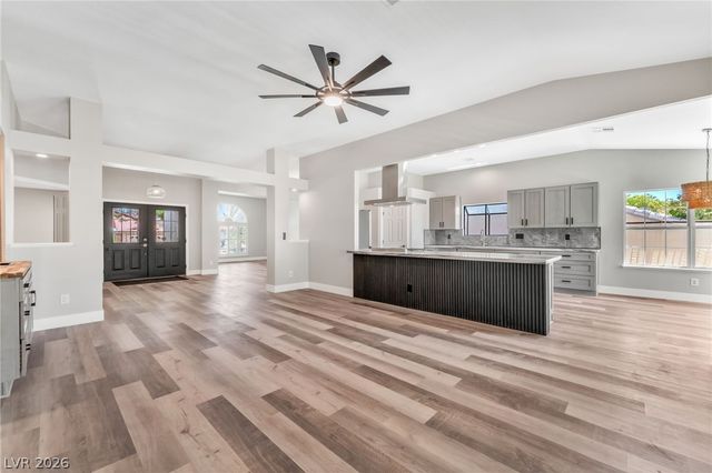 5121 Burr Oak Drive, Las Vegas, NV 89130