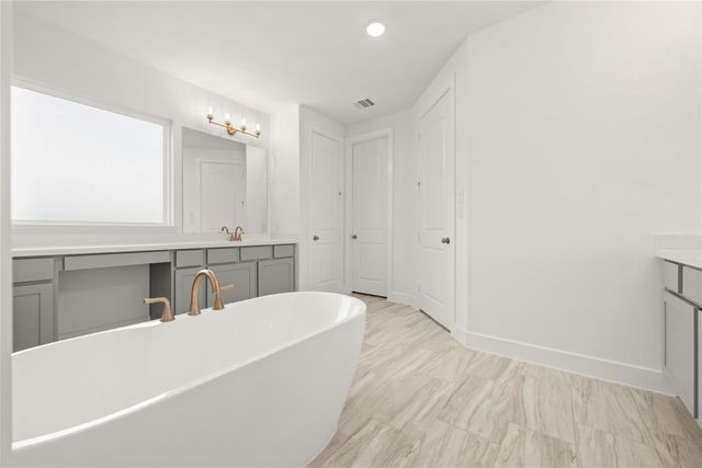 2811 Bolton Landing Drive, Texas City, TX 77568