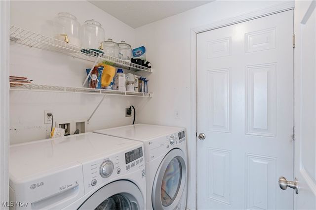 6382 Stonehaven Lane, Bedford Heights, OH 44146