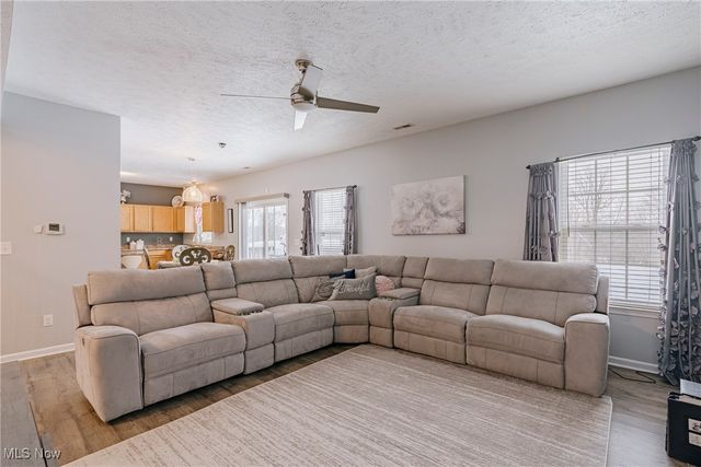 6382 Stonehaven Lane, Bedford Heights, OH 44146