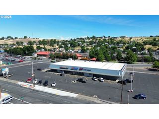 320 Sw EMIGRANT Ave, Pendleton, OR 97801