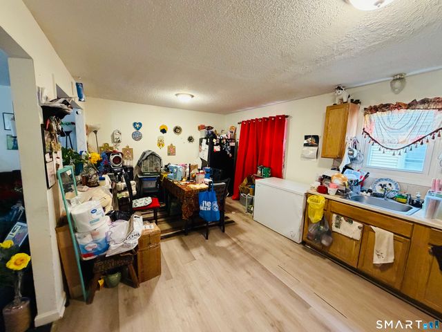 68-70 Arnold Street, Hartford, CT 06106