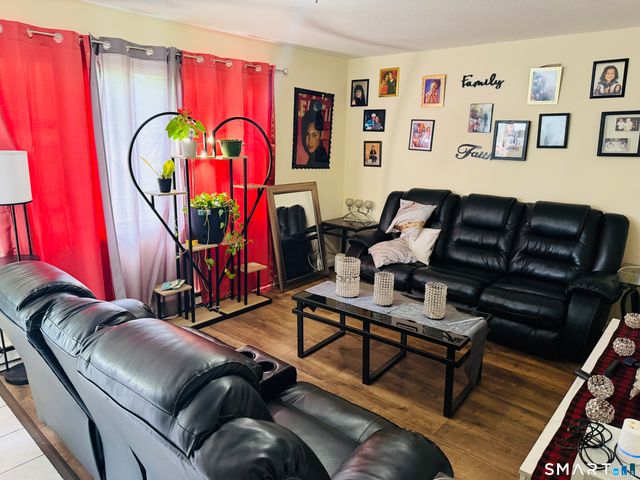 68-70 Arnold Street, Hartford, CT 06106