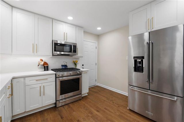 2233 Clairmont Road NE, Atlanta, GA 30329