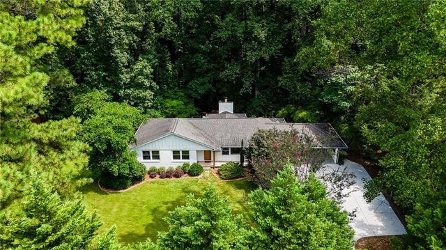 2233 Clairmont Road NE, Atlanta, GA 30329