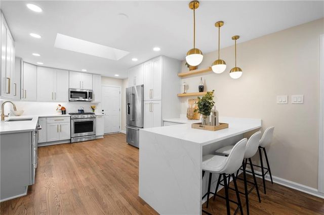 2233 Clairmont Road NE, Atlanta, GA 30329