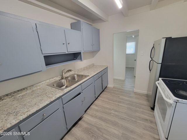 1925 Calle De Suenos, Las Cruces, NM 88001