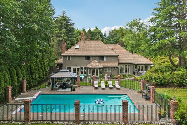 21830 NE 69th Street, Redmond, WA 98053