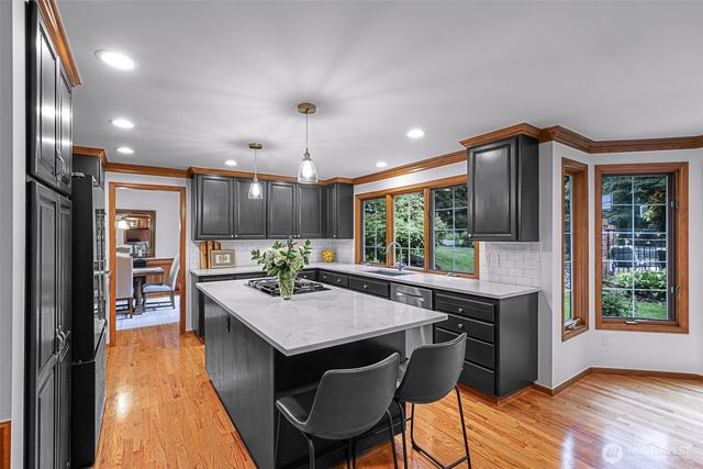 21830 NE 69th Street, Redmond, WA 98053