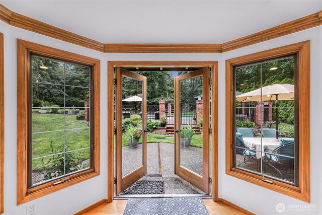 21830 NE 69th Street, Redmond, WA 98053