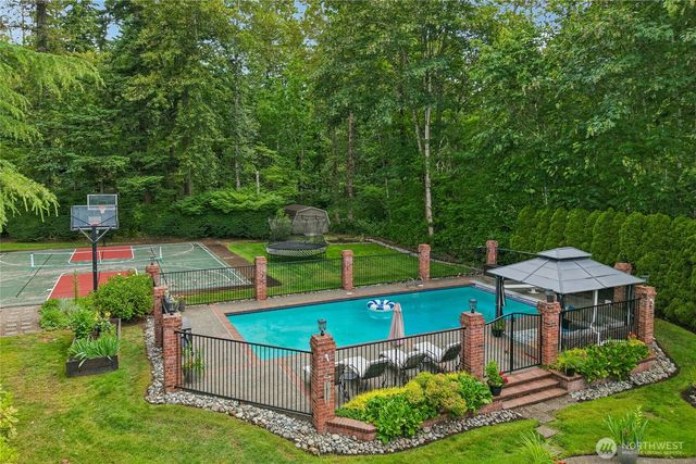 21830 NE 69th Street, Redmond, WA 98053