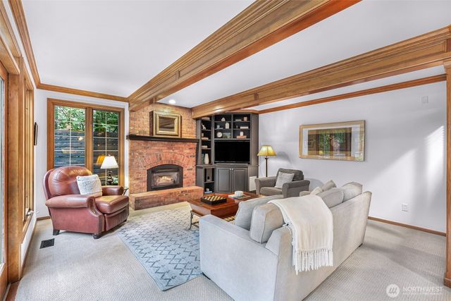 21830 NE 69th Street, Redmond, WA 98053