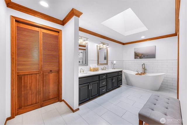 21830 NE 69th Street, Redmond, WA 98053