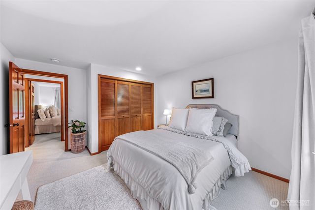 21830 NE 69th Street, Redmond, WA 98053