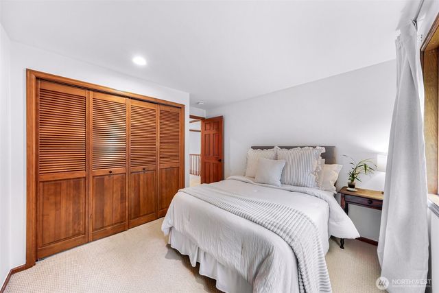 21830 NE 69th Street, Redmond, WA 98053
