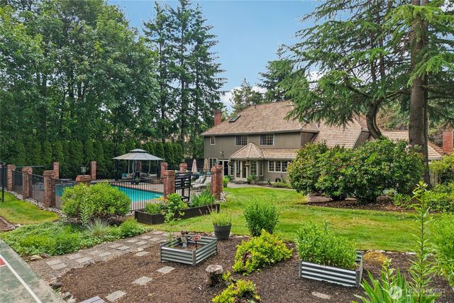 21830 NE 69th Street, Redmond, WA 98053