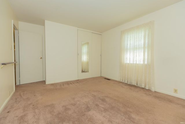 4500 Longfield Drive, Evansville, IN 47710