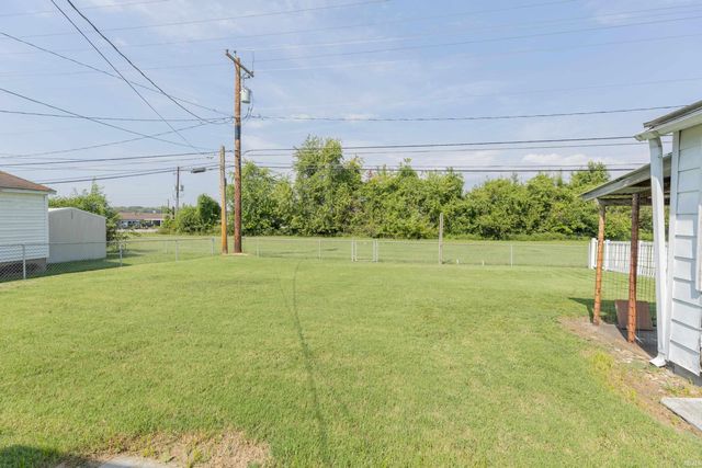 4500 Longfield Drive, Evansville, IN 47710