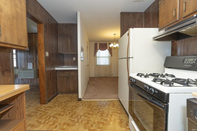 4500 Longfield Drive, Evansville, IN 47710