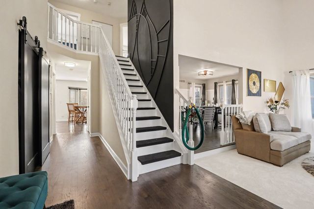 215 E Brookwood Lane E, Bolingbrook, IL 60440