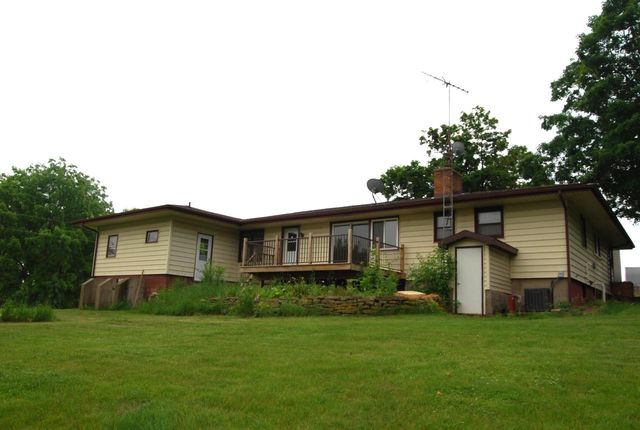 3248 Sth 81, Argyle, WI 53504