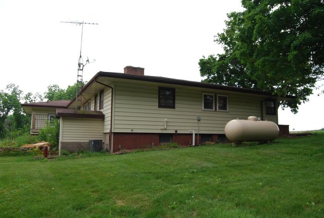 3248 Sth 81, Argyle, WI 53504